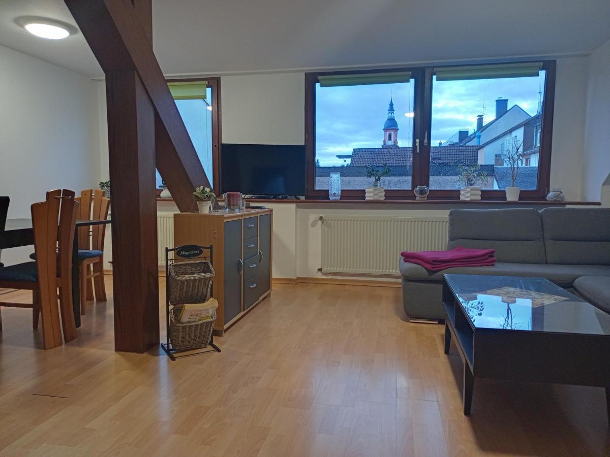 Zentrale Ferienwohnung Mit Blick Auf Die Paulinskirche เทรียร์ ภายนอก รูปภาพ