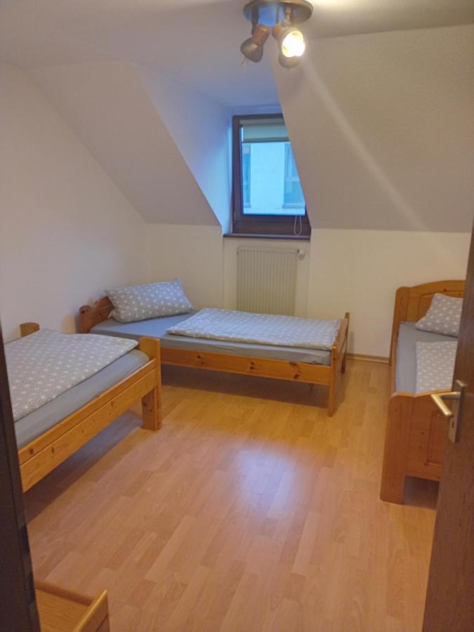 Zentrale Ferienwohnung Mit Blick Auf Die Paulinskirche เทรียร์ ภายนอก รูปภาพ